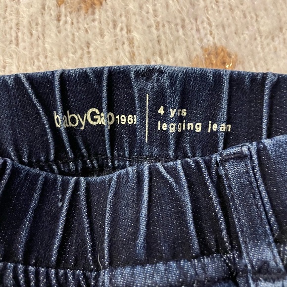 GAP Blue Jeans with Embroidered Knees - Picture 4 of 4